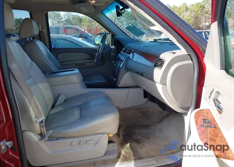 2007 Chevrolet Tahoe Ltz from USA, damaged, VIN 1GNFC13097J130423